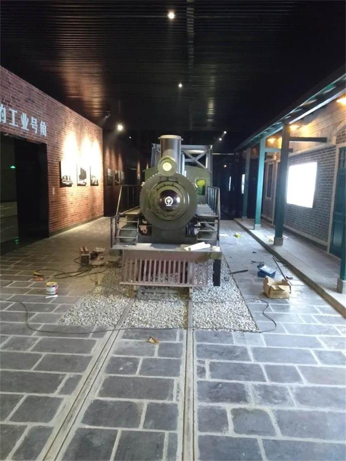 红安县蒸汽火车模型